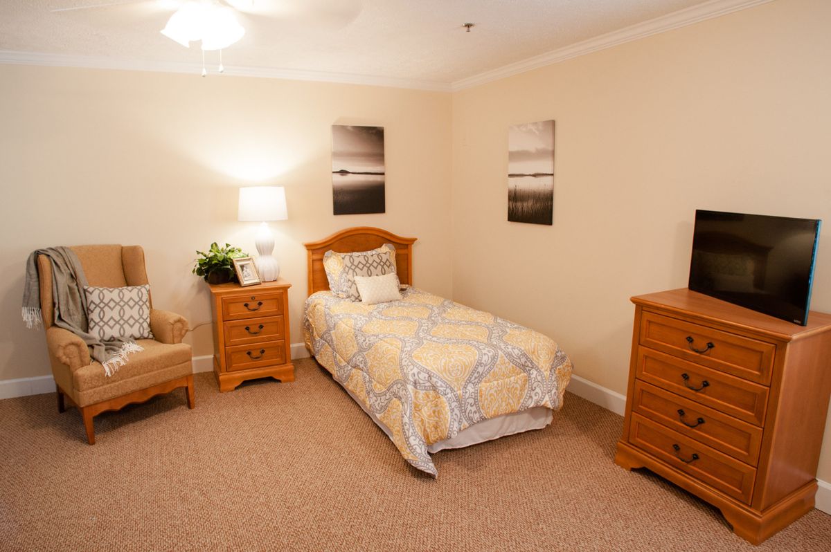 Commonwealth Senior Living At Hillsville 3