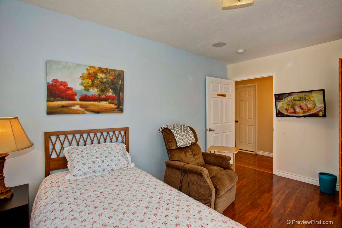 Champine Manor 1