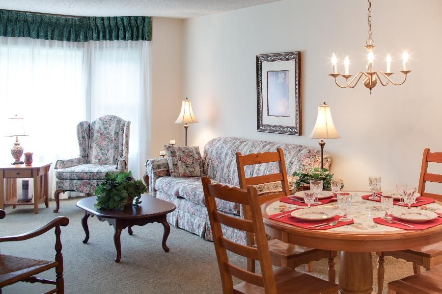 Glen Crest - An Independent Living Community 3