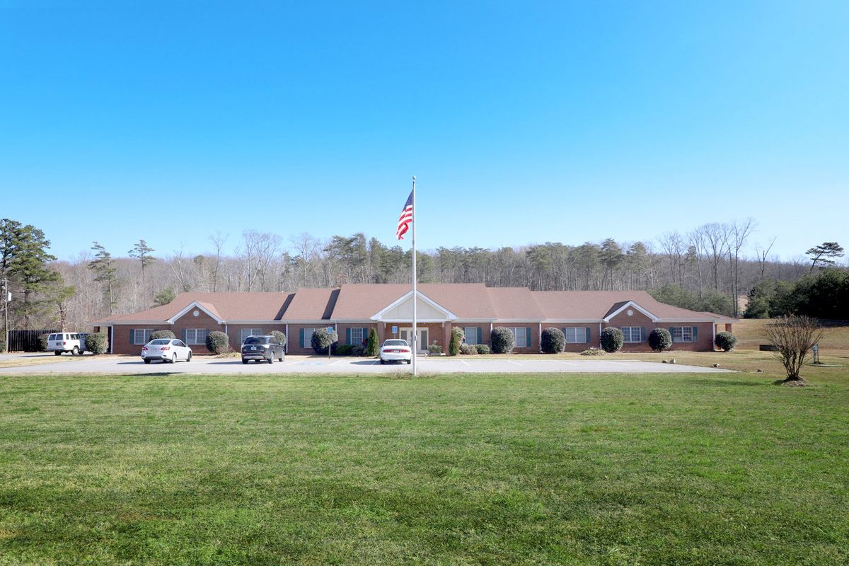 Hickory Log Vocational School 1
