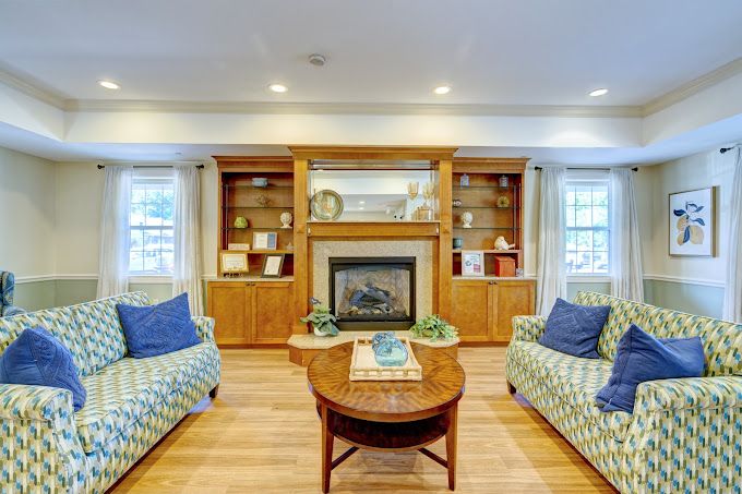 The Residence at Glastonbury 4
