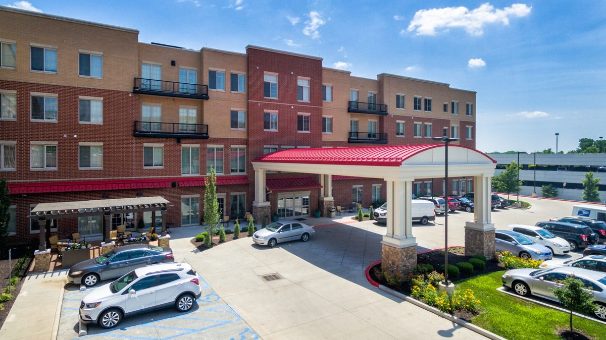 Creve Coeur Assisted Living And Memory Care 1