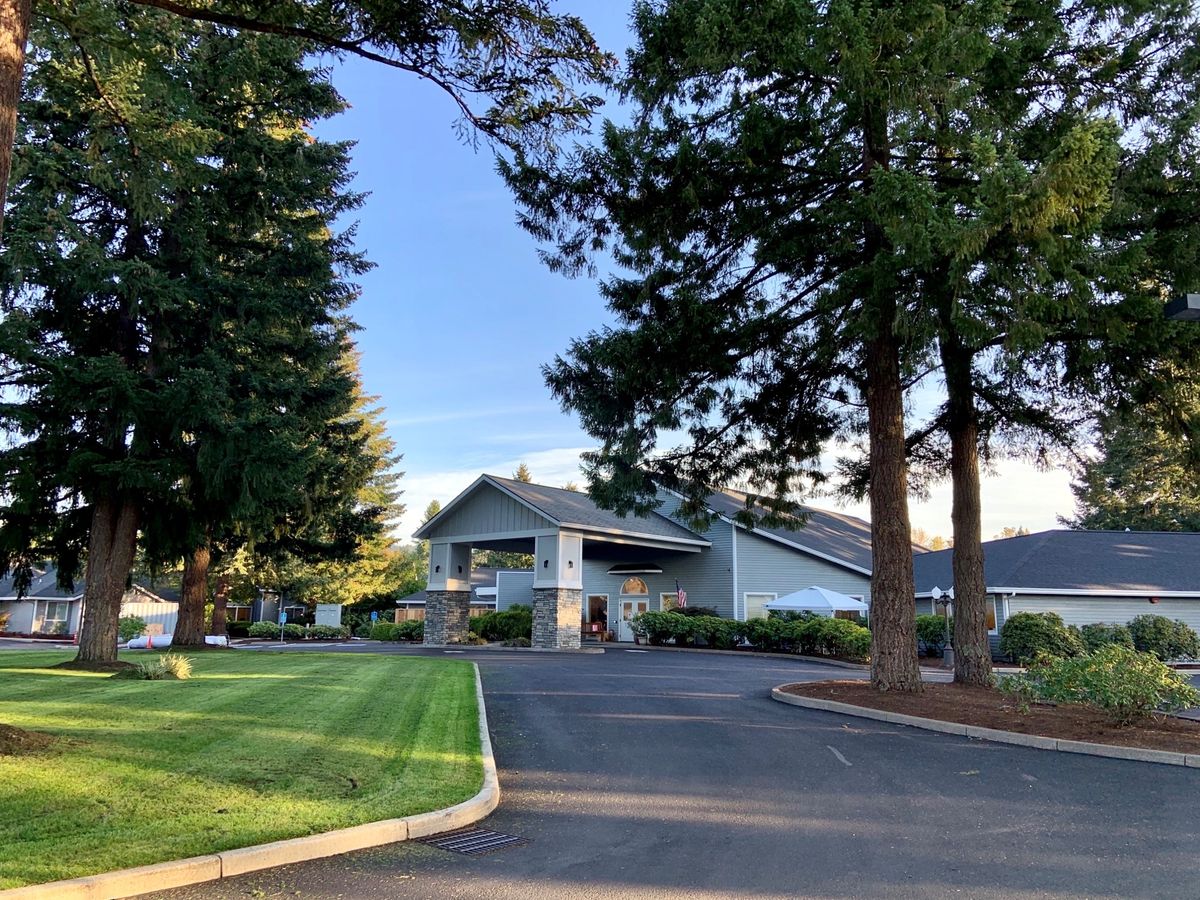 Magnolia Gardens Senior Living and Memory Care 2