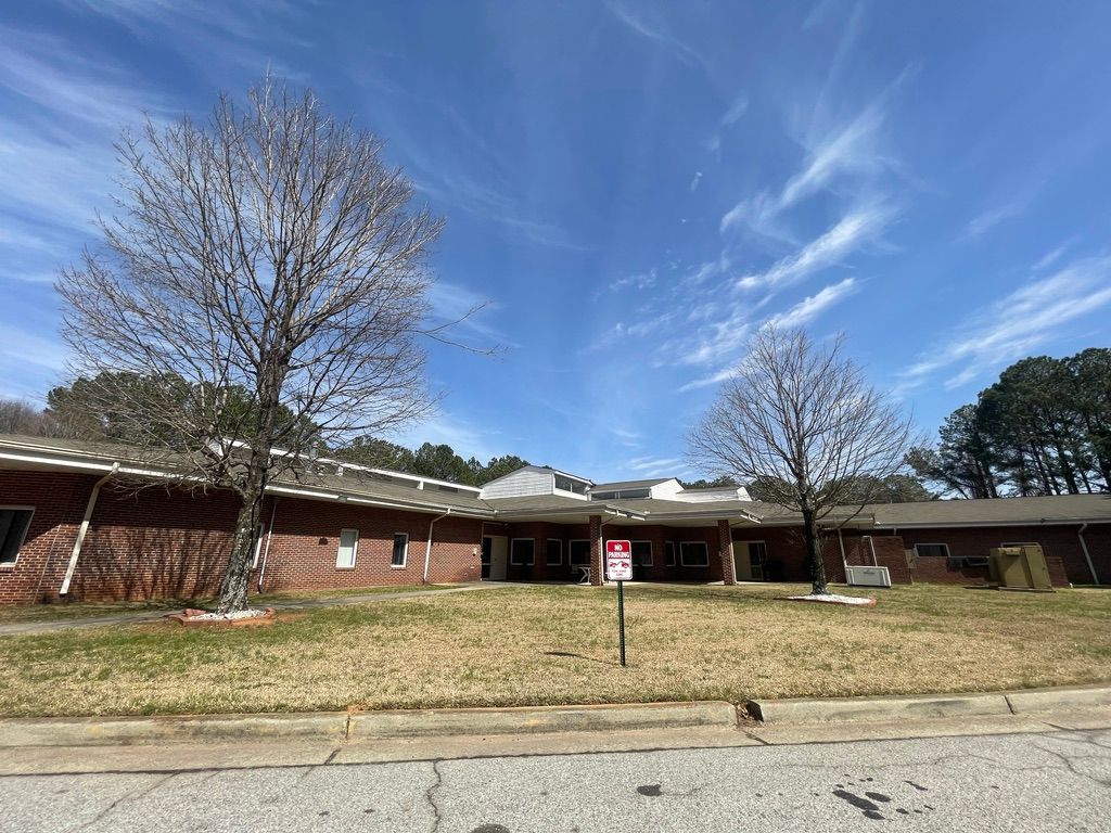 Reliable Health & Rehab At Lakewood 4