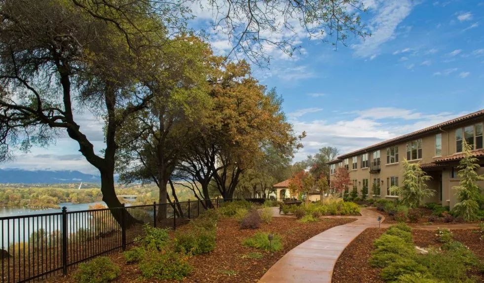 Oakmont Of Redding 1