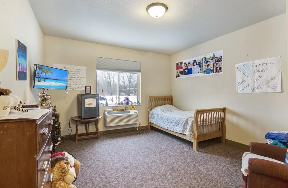 Suite Living Senior Care - Vadnais Heights 3