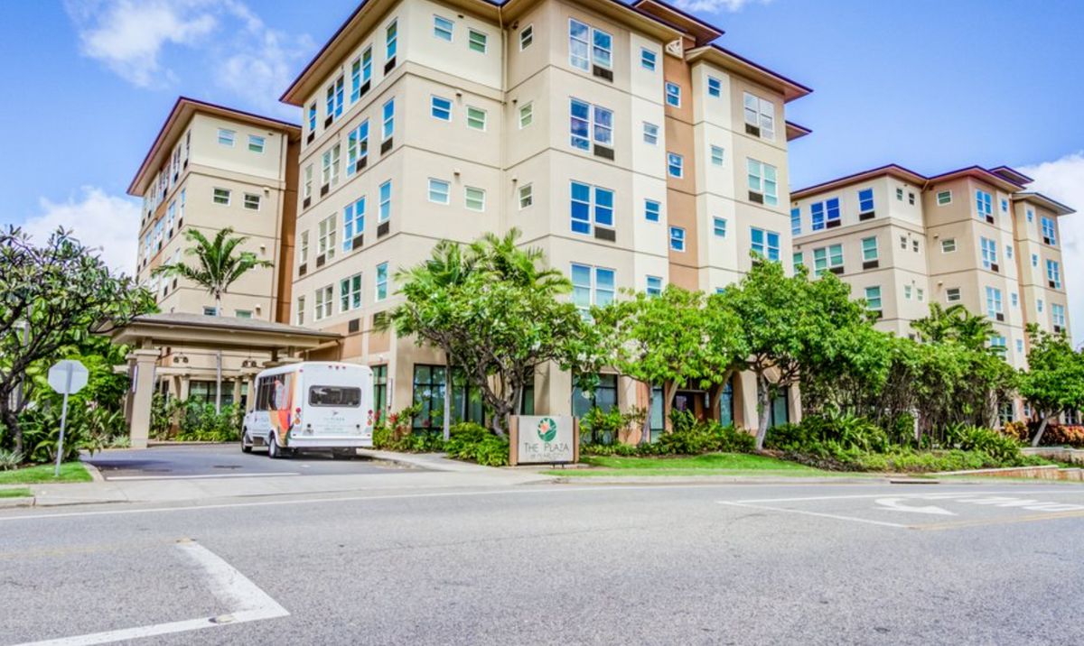 The Plaza At Pearl City 1