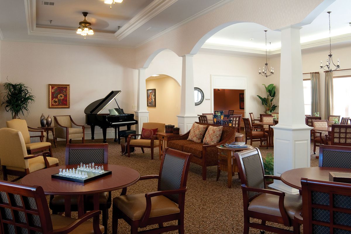 Benton House Of Covington 1