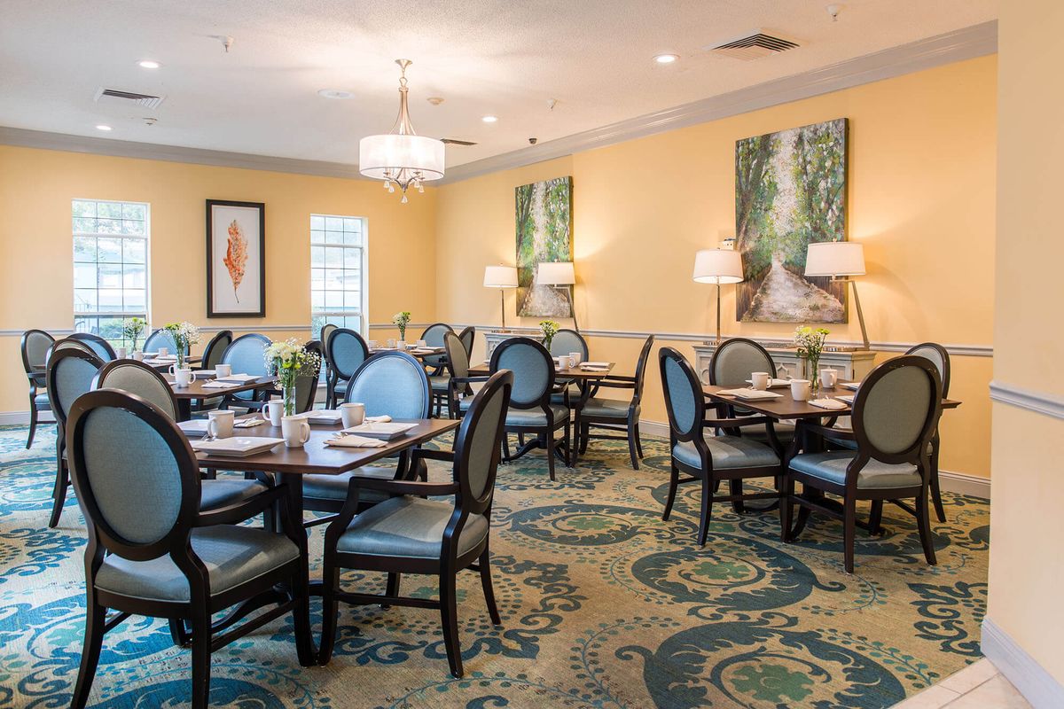 Royal Oaks Assisted Living Center 1