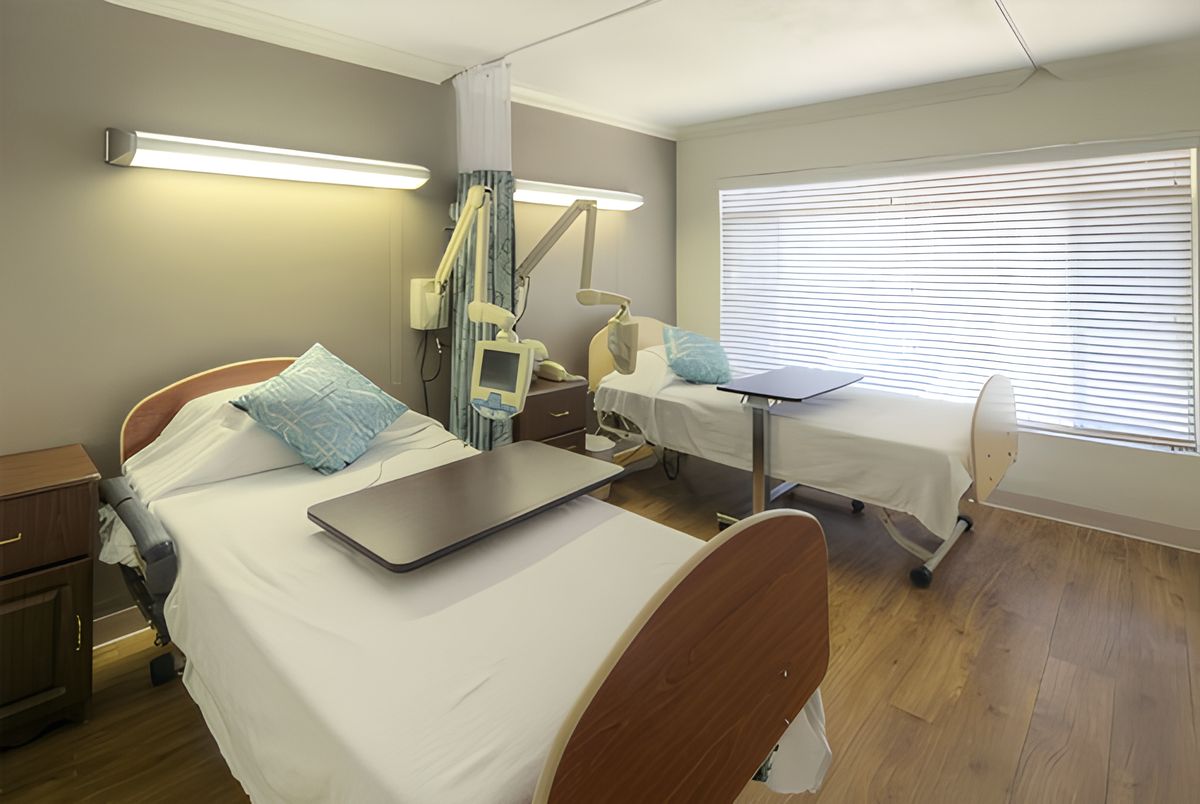 Advanced Rehab Center Of Tustin 4
