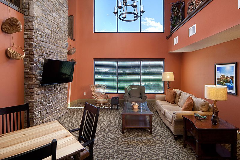 Crane's View Lodge 4
