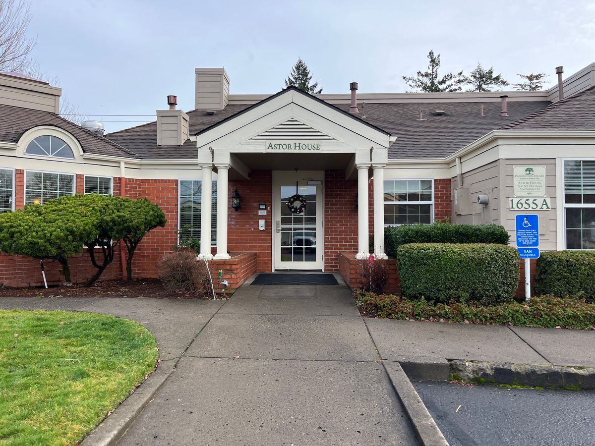 Farmington Square Gresham 2