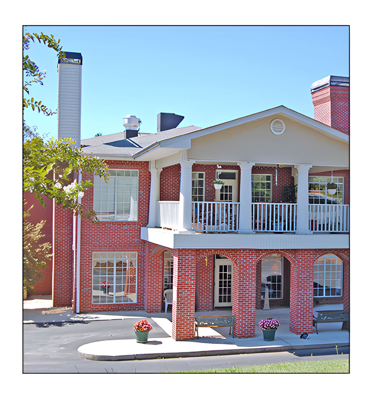 Hamilton Place Personal Living 1