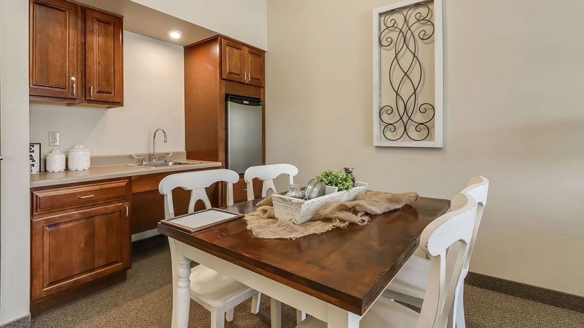 Glen Abbey Assisted Living & Memory Care 4