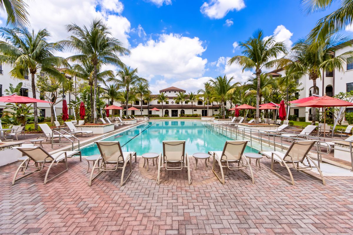 The Arbor at Lake Worth 1