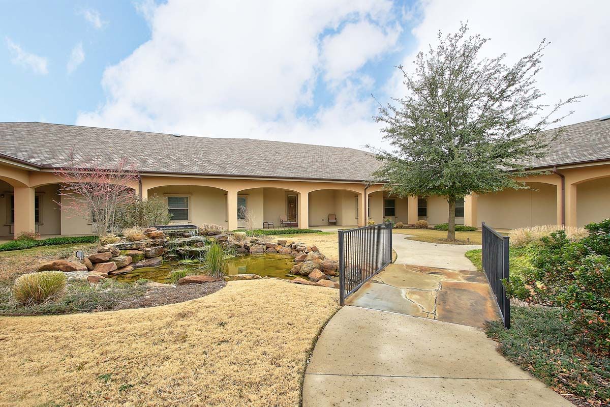 The Oaks At Flower Mound 1