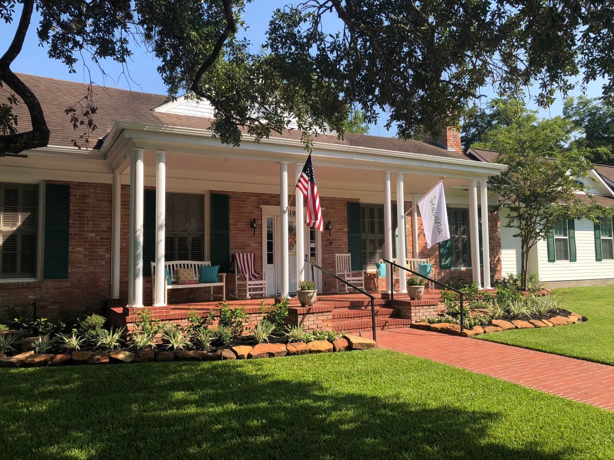 Seasons Navasota 1