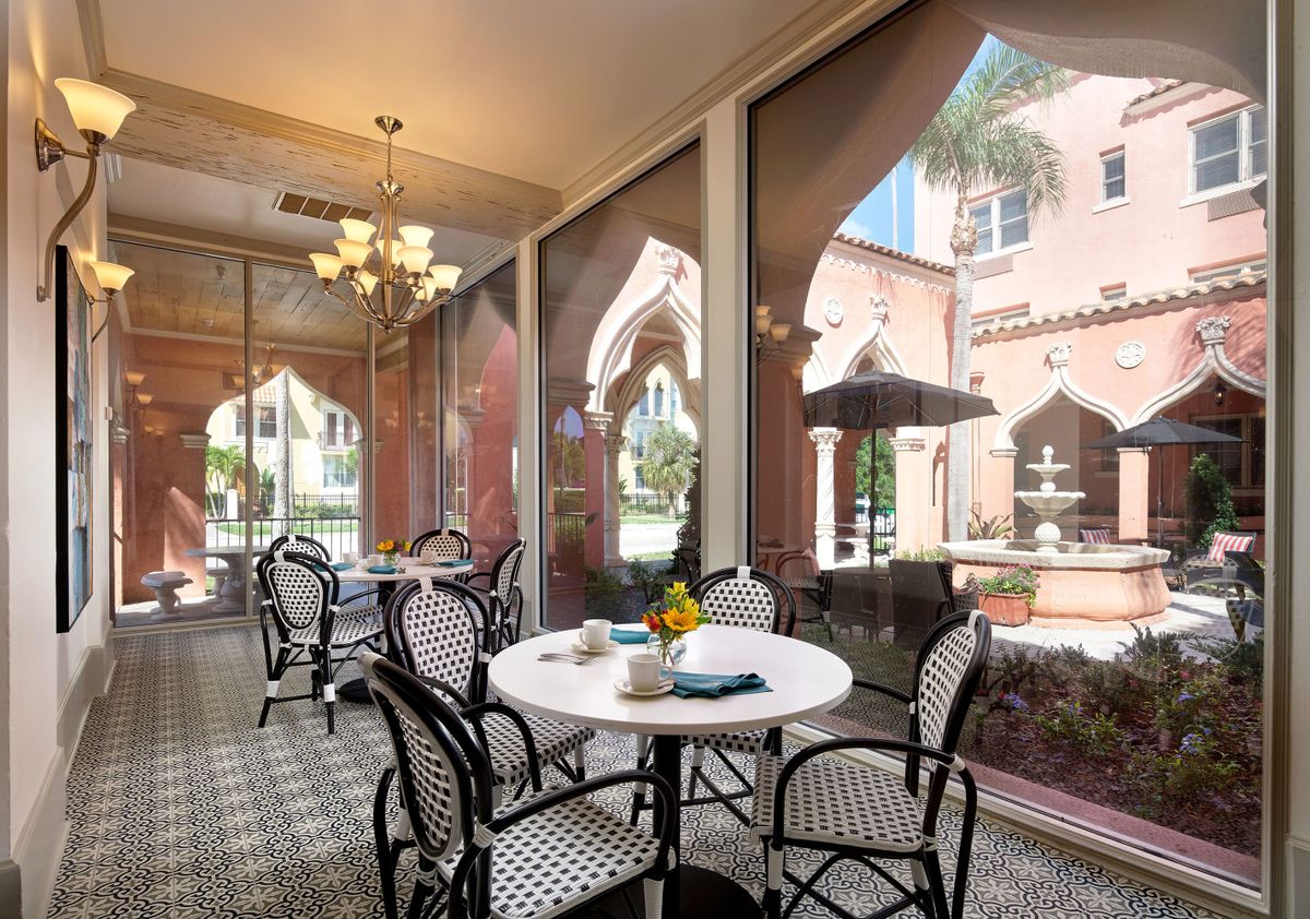 Hudson Manor Assisted Living 4