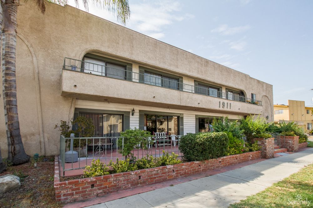 Savant of Burbank West 2