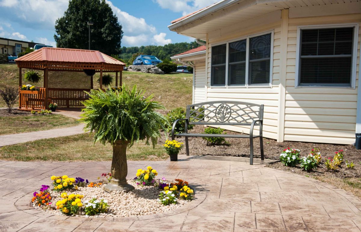Commonwealth Senior Living At Cedar Bluff 3