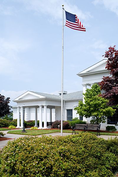 Hampshire Center 1