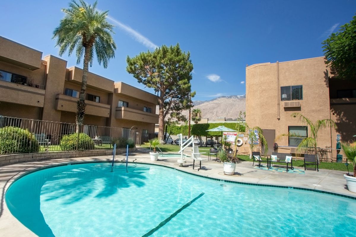 Encanto Palms Assisted Living 4