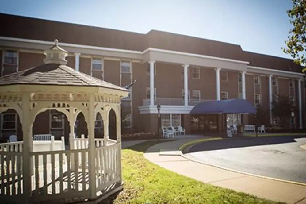 Symphony Manor Of Richmond 3