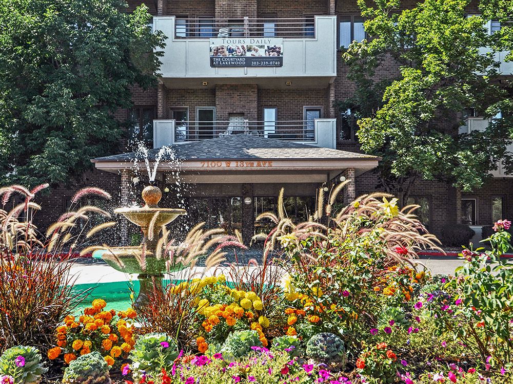 The Courtyard At Lakewood 2