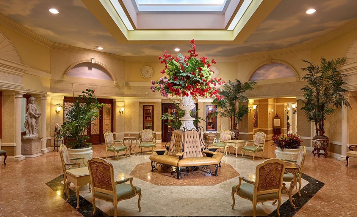 The Palace Royale 1
