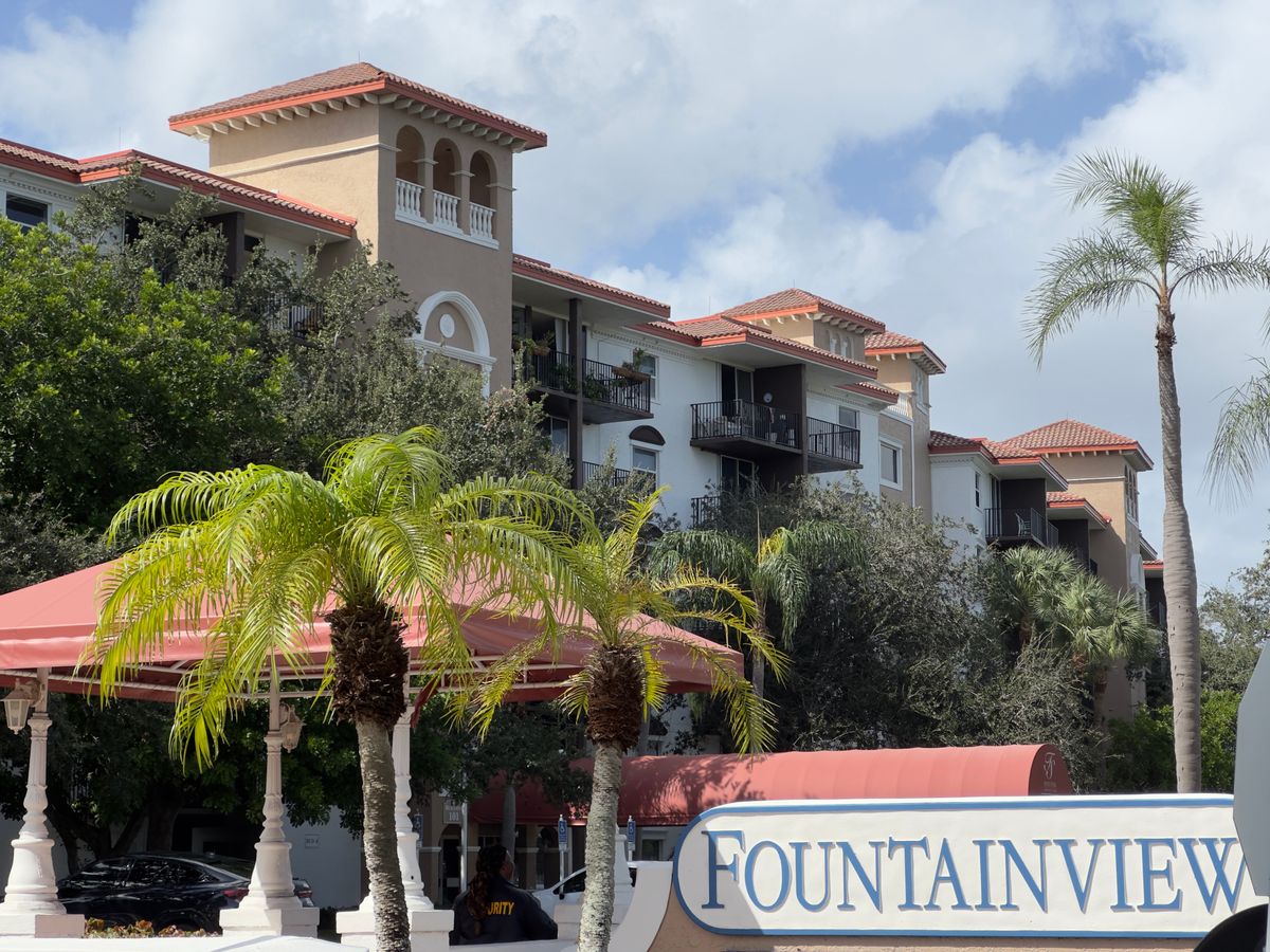 The Pointe at West Palm 4