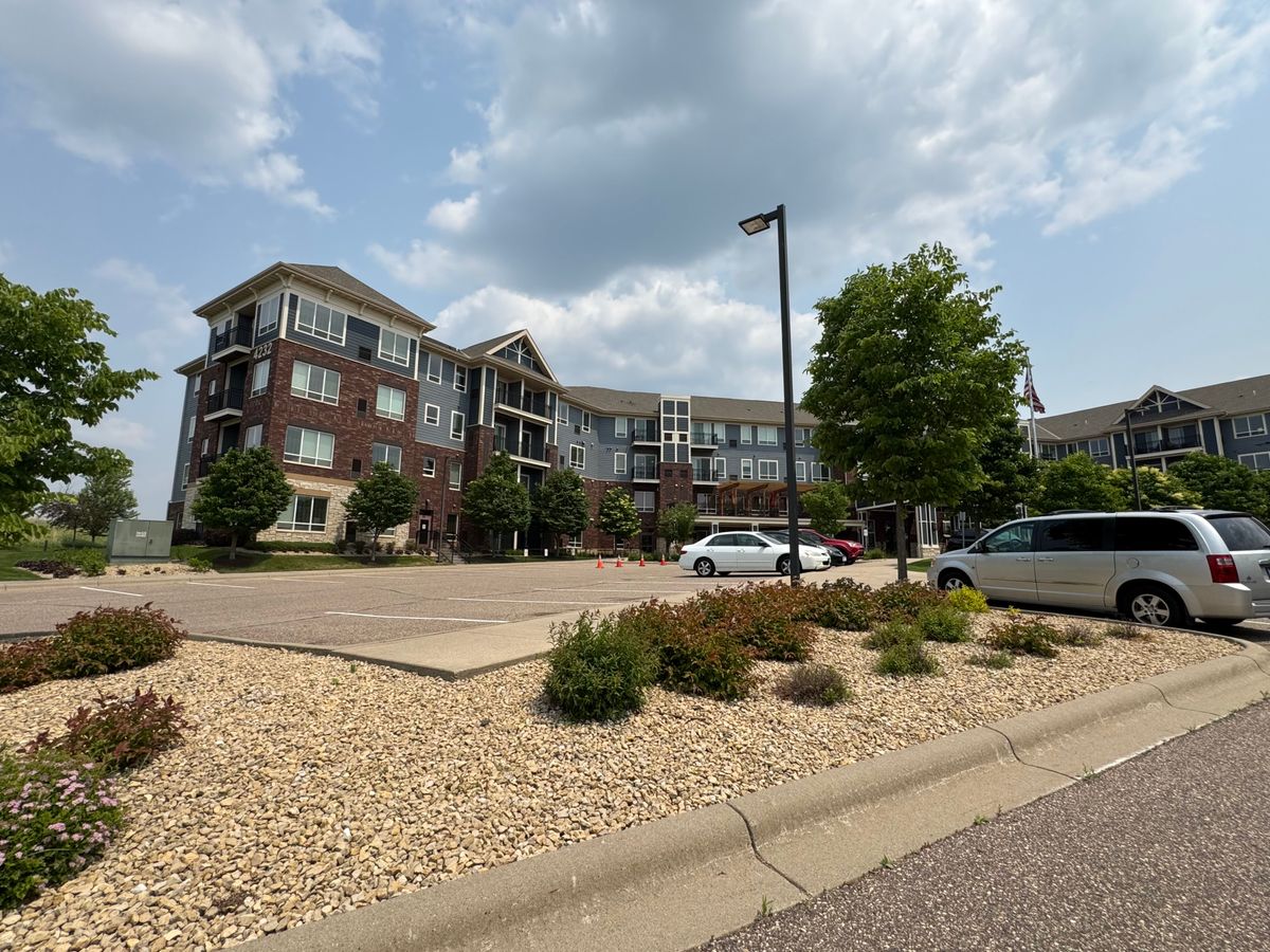 Eagan Pointe Senior Living 1
