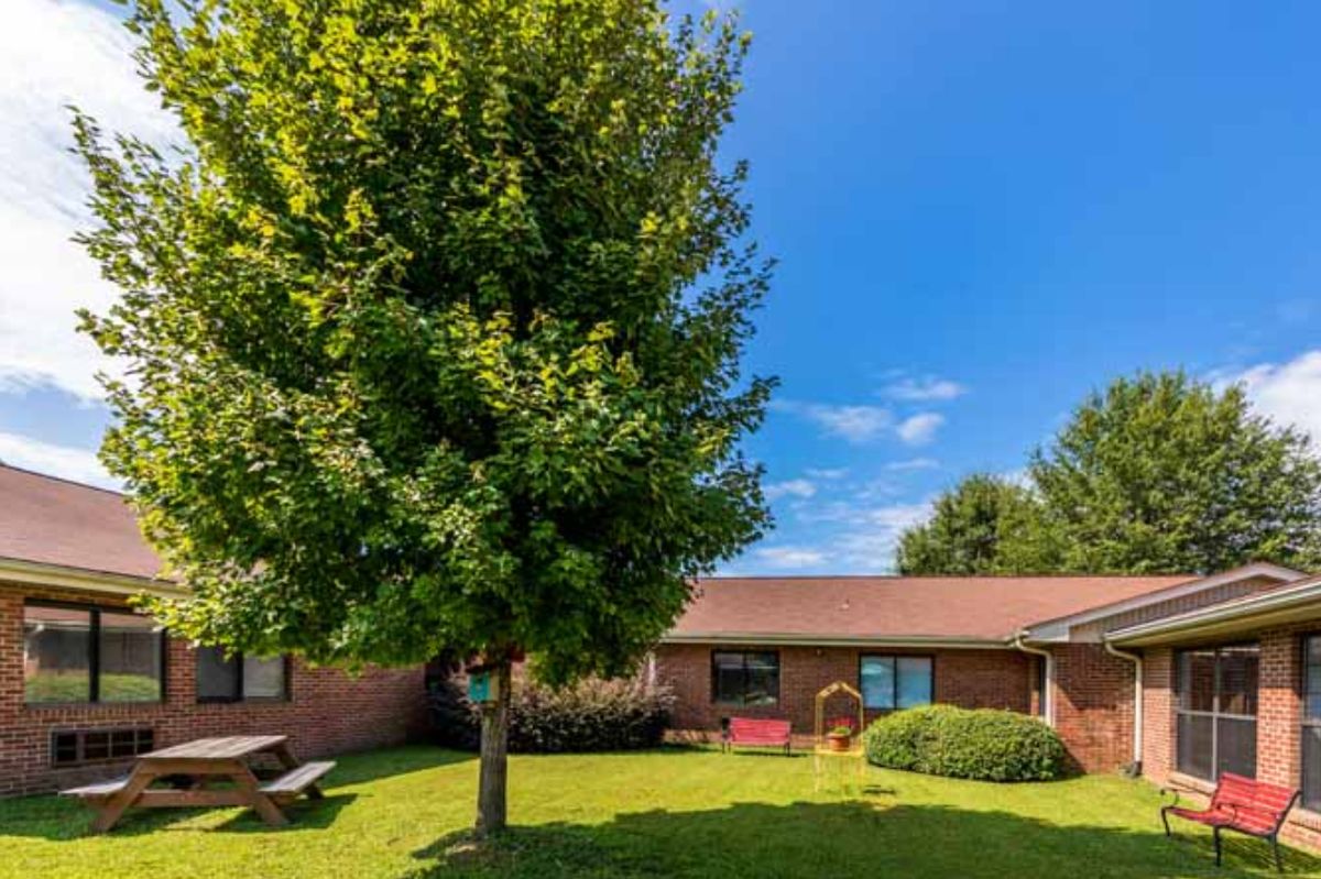 Yanceyville Rehabilitation and Healthcare Center 4
