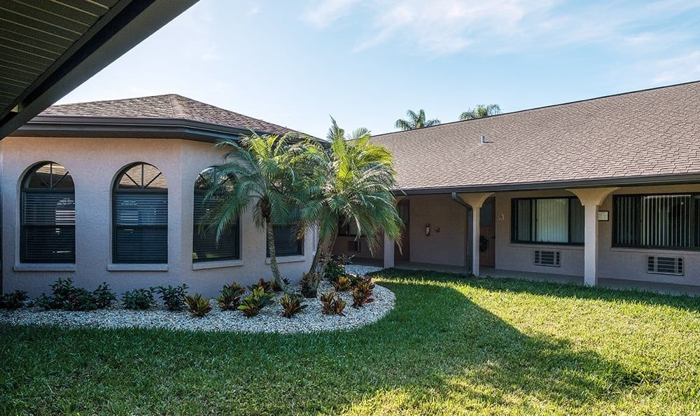 Grand Villa Of Englewood 3