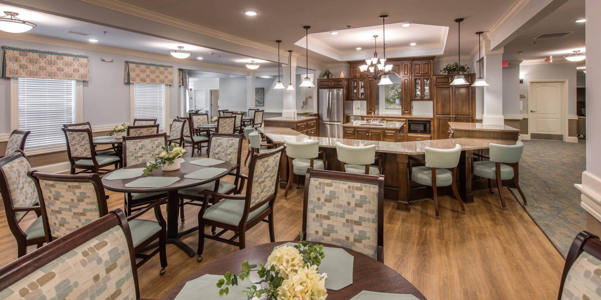 Benton House Of Olathe 4