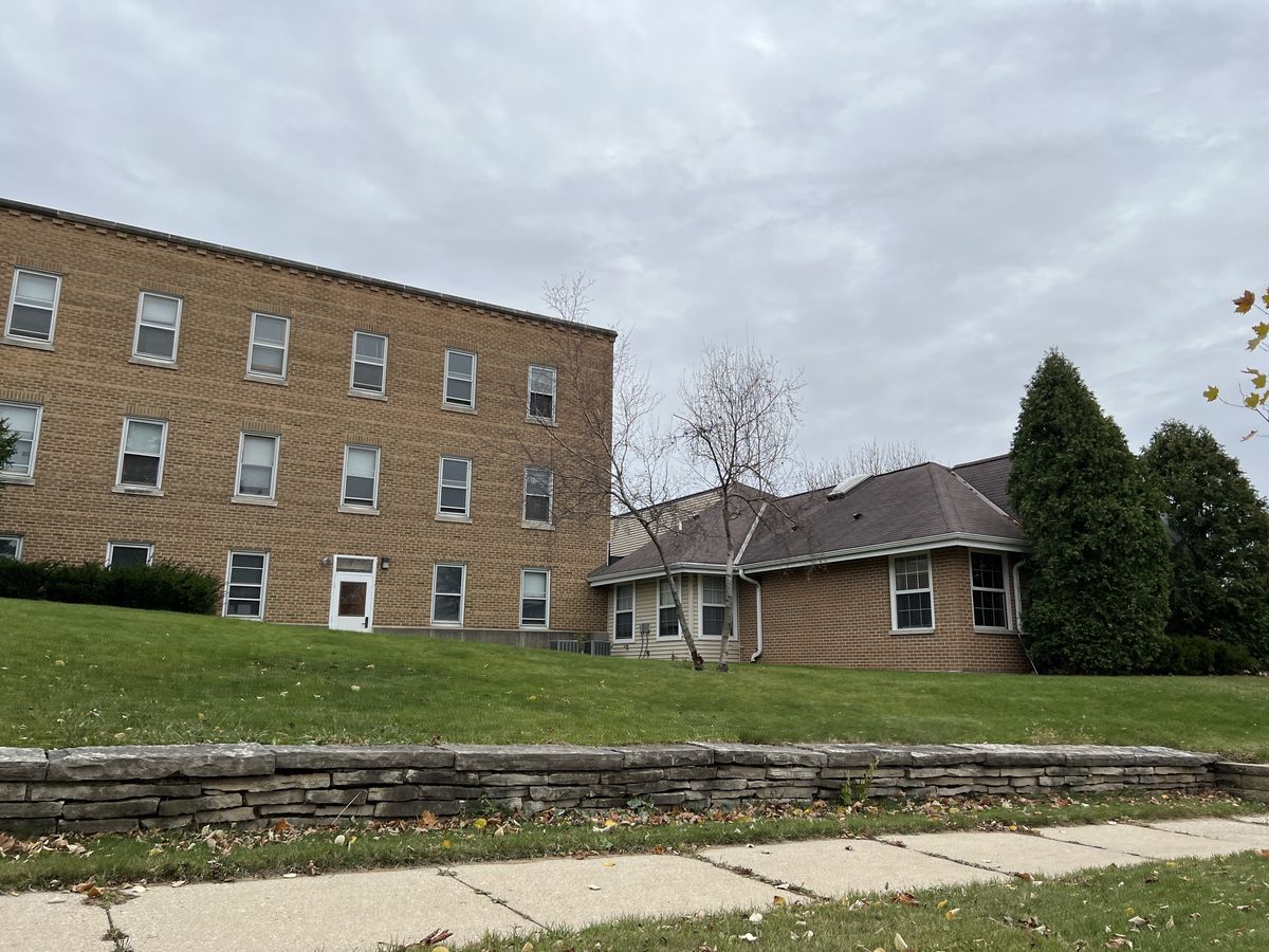 Meadowmere & Mitchell Manor West Allis 2