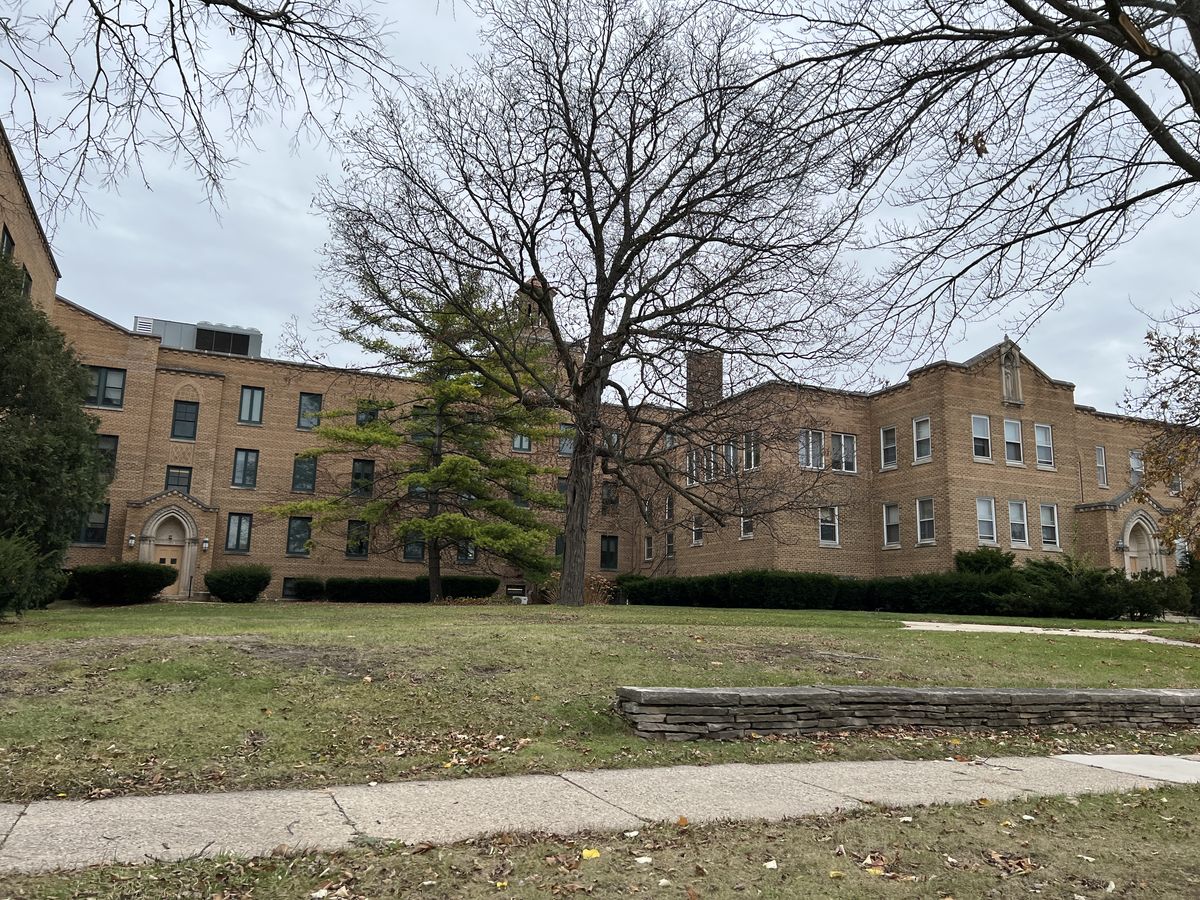 Meadowmere & Mitchell Manor West Allis 1