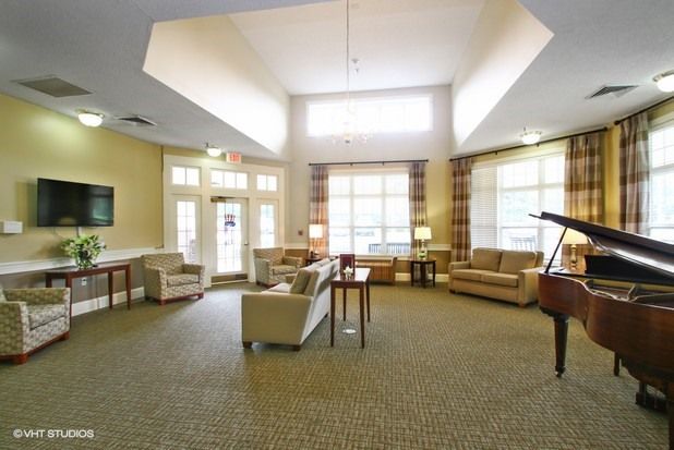 Pine Grove Senior Living 4
