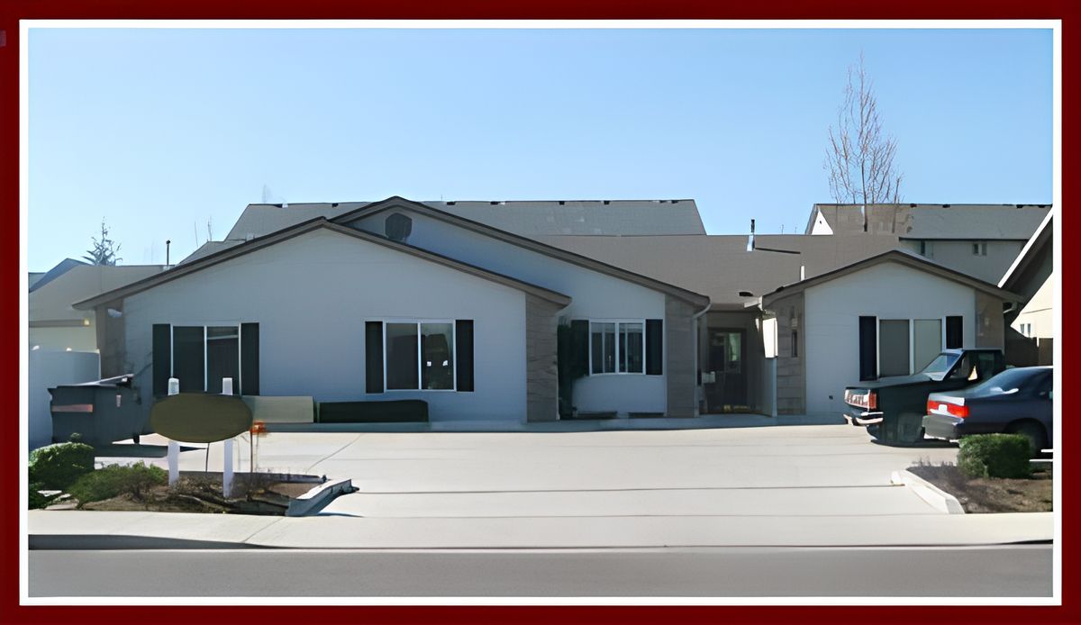 Ashley Manor Arrowhead 1