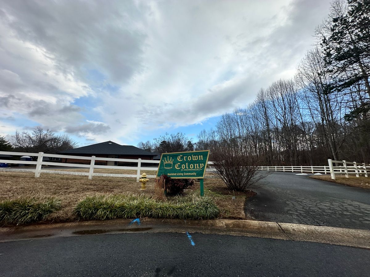 Crown Colony 4