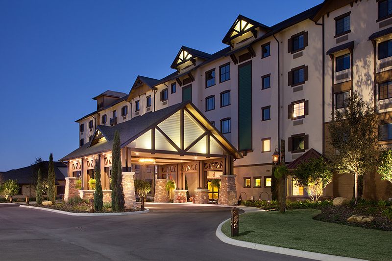 Crane's View Lodge 3