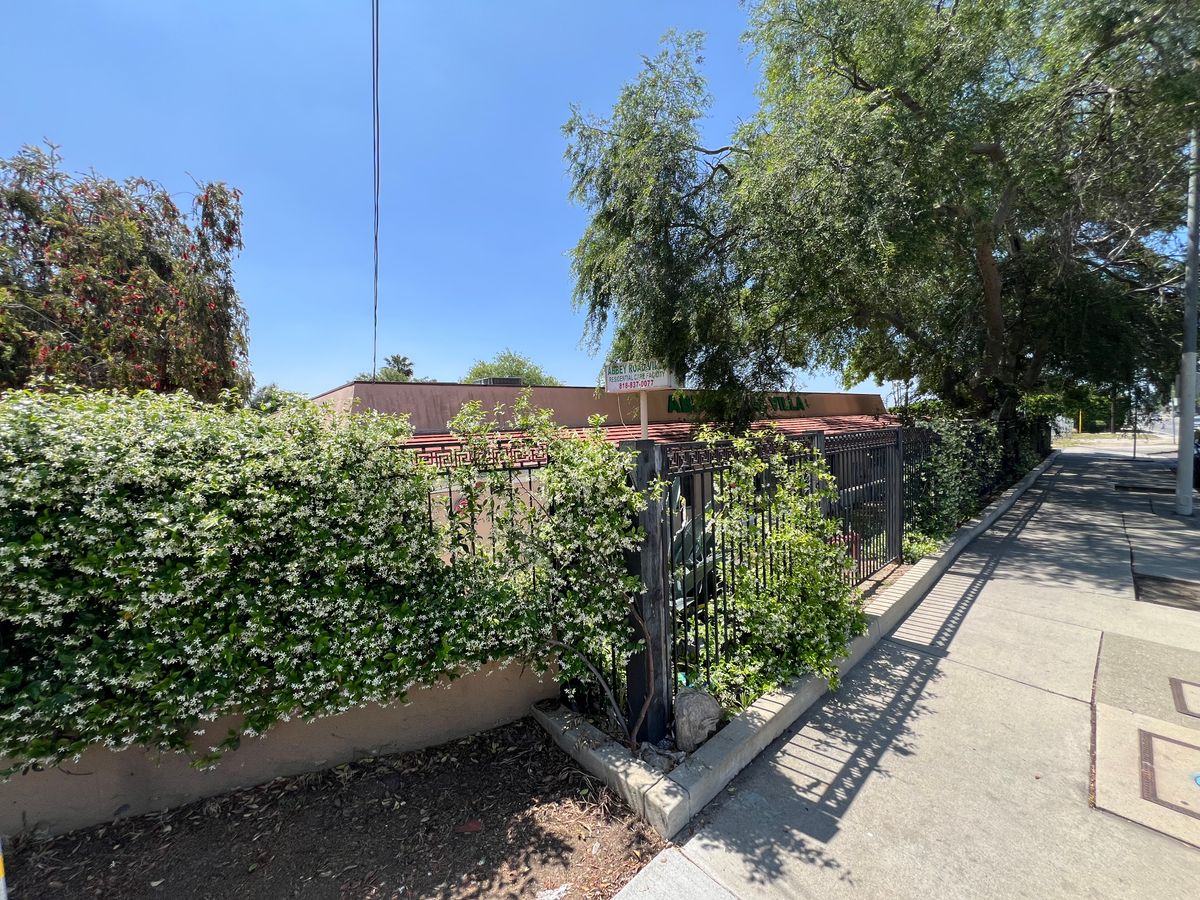 Tarzana Health and Rehabilitation Center 3