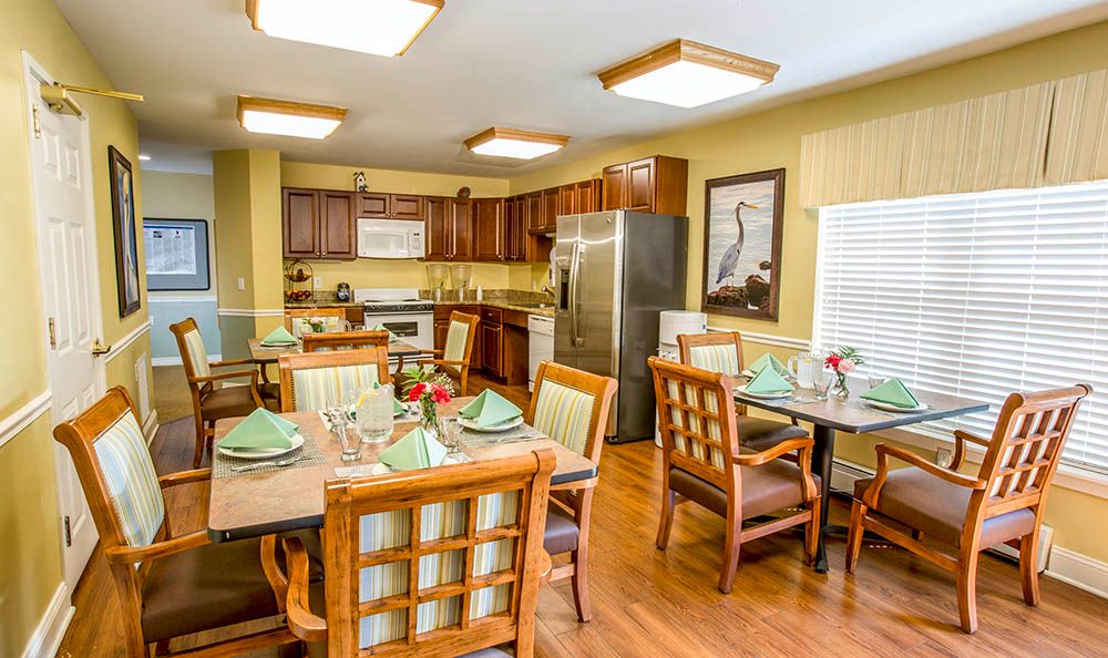 Benchmark Senior Living At Plymouth Crossings 4