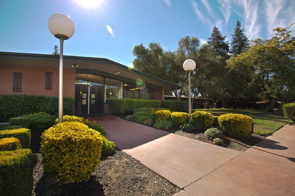 Windsor Elk Grove Care and Rehabilitation Center 2