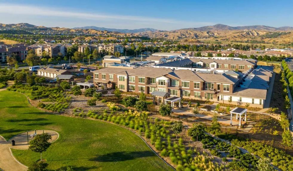 Oakmont Of Valencia 1
