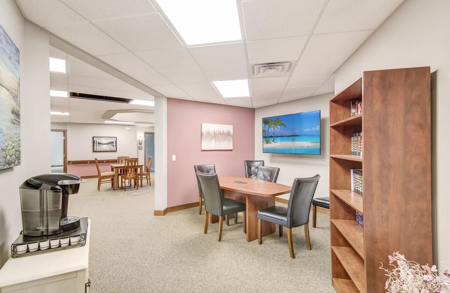 Suite Living Senior Care - Inver Grove Heights 4