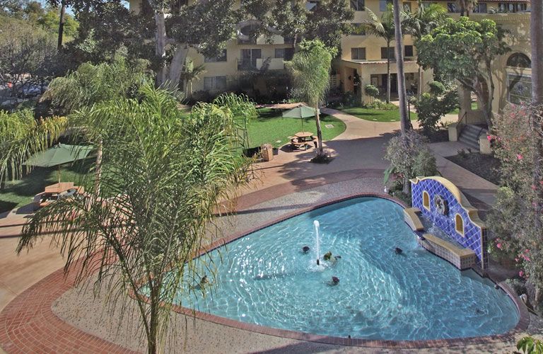 Hollenbeck Palms 3