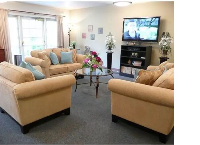 Bridgeport Place 3