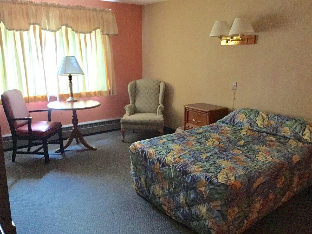 Briarwood Manor 2
