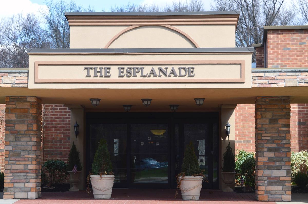 The Esplanade at Palisades 1