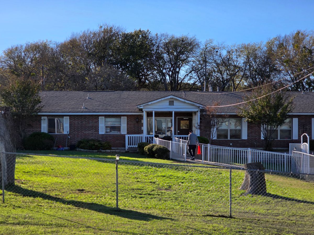 Silver Creek Assisted Living Azle 1